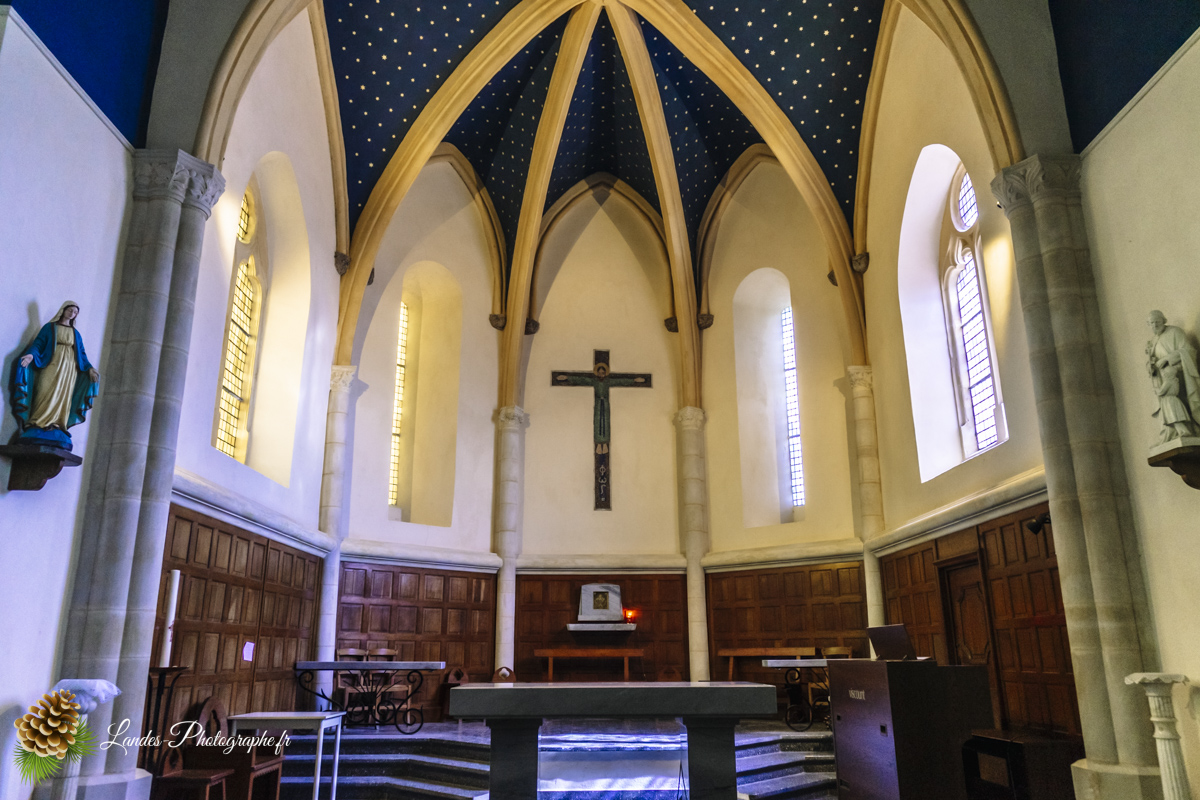 🏰 L'Église Saint-Étienne de Soorts : Le Cœur Historique et Fortifié de Soorts-Hossegor