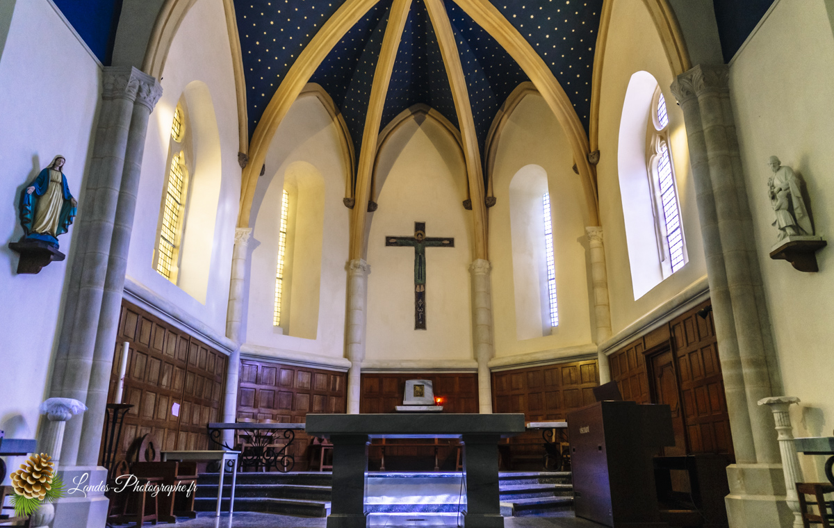 🏰 L'Église Saint-Étienne de Soorts : Le Cœur Historique et Fortifié de Soorts-Hossegor