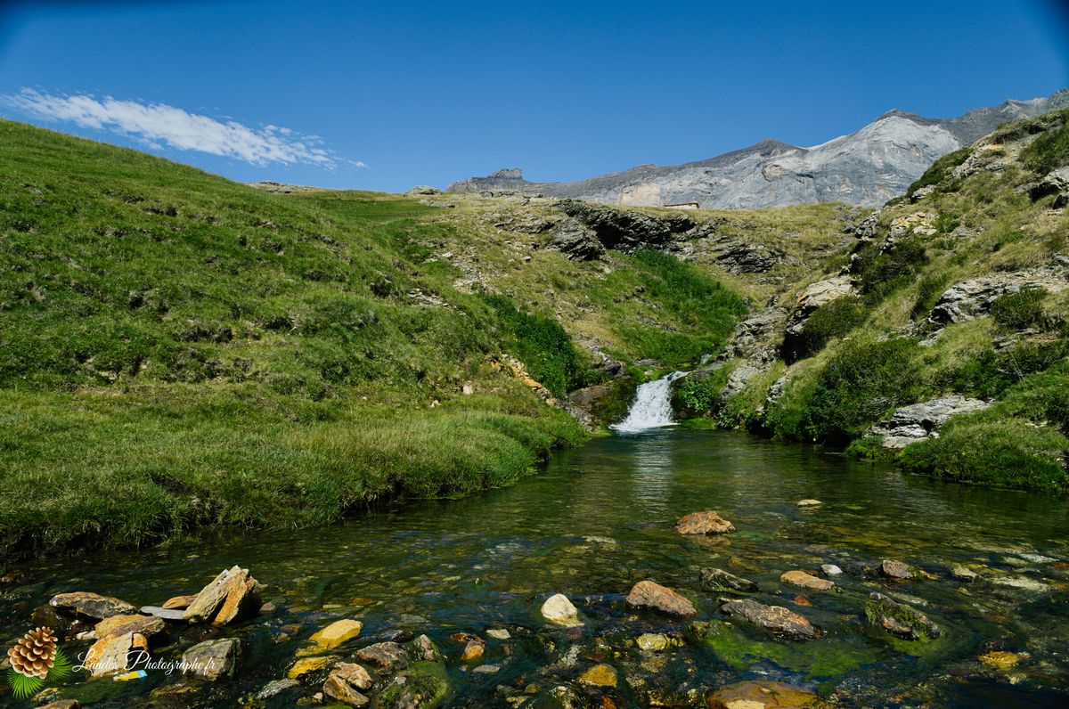 🌄 L'Épique Silence de Troumouse : Grandeur UNESCO et Respect Montagnard