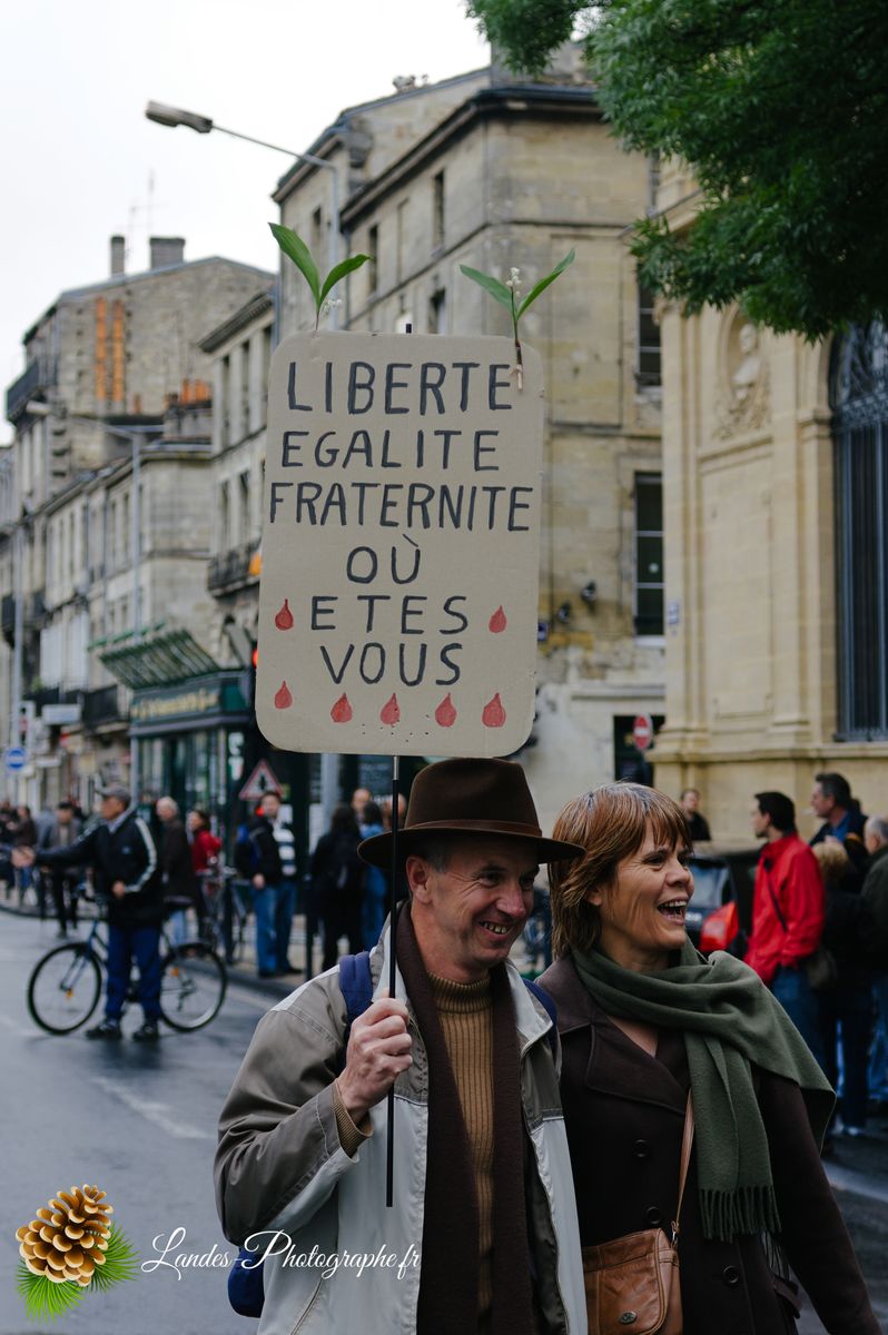 📰 Photojournalisme : Couverture de la Manifestation du 1er Mai à Bordeaux