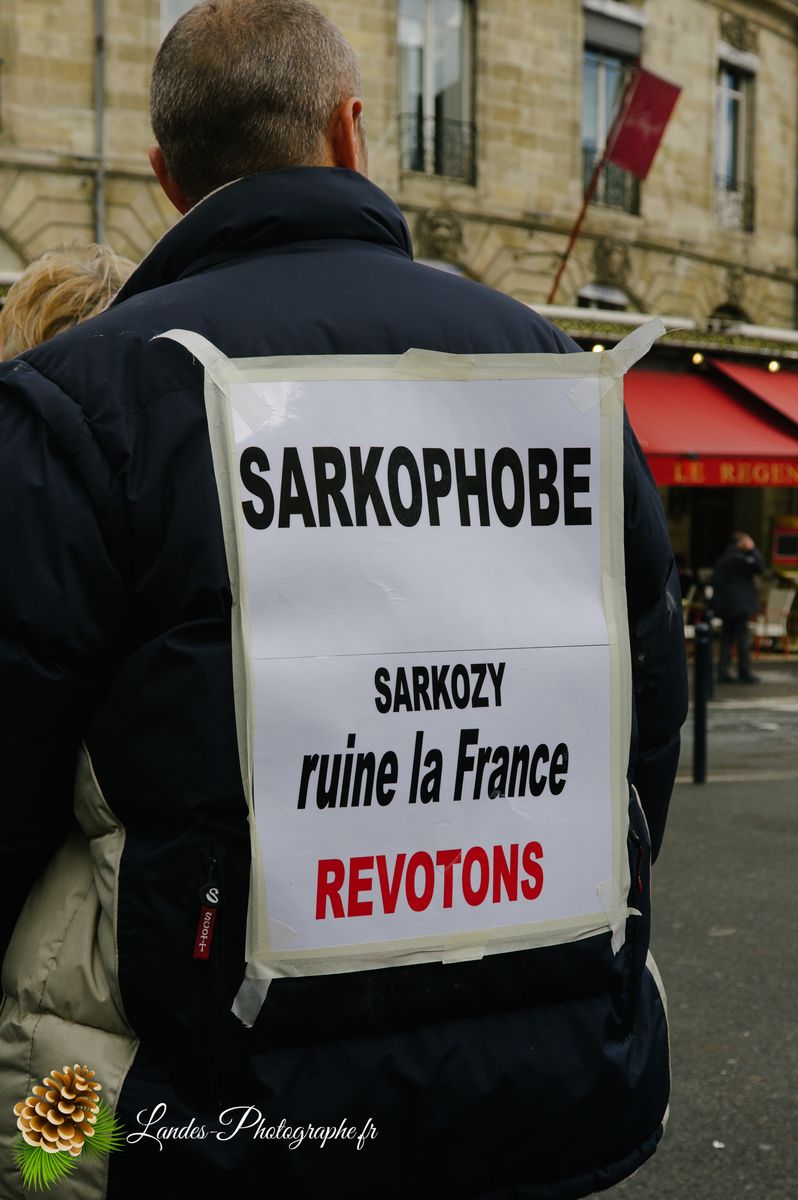 📰 Photojournalisme : Couverture de la Manifestation du 1er Mai à Bordeaux
