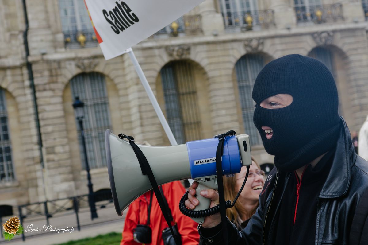 📰 Photojournalisme : Couverture de la Manifestation du 1er Mai à Bordeaux