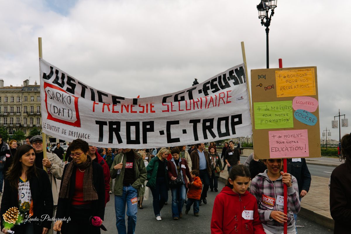 📰 Photojournalisme : Couverture de la Manifestation du 1er Mai à Bordeaux