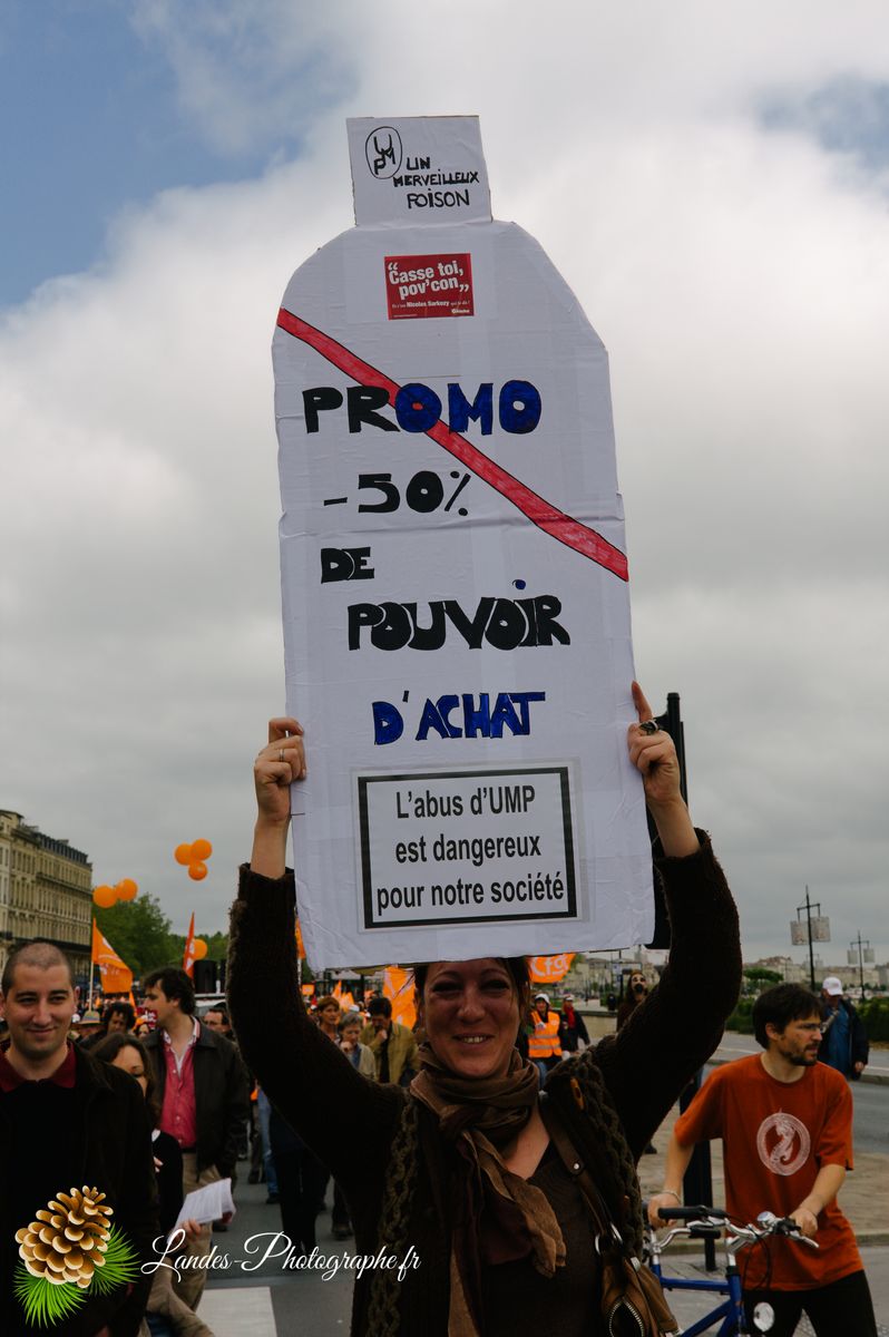 📰 Photojournalisme : Couverture de la Manifestation du 1er Mai à Bordeaux