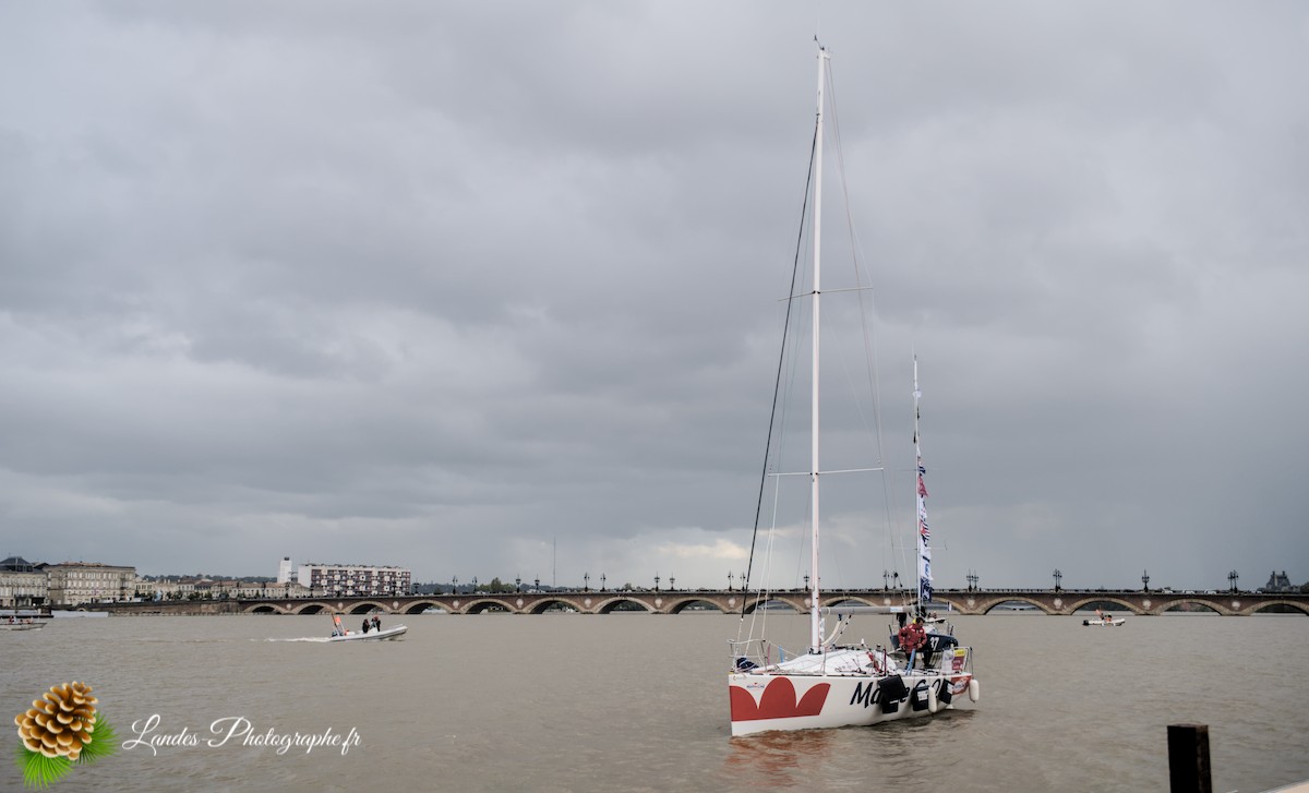 ⛵ Solitaire du Figaro - Eric Bompard : L'Arrivée Épique à Bordeaux