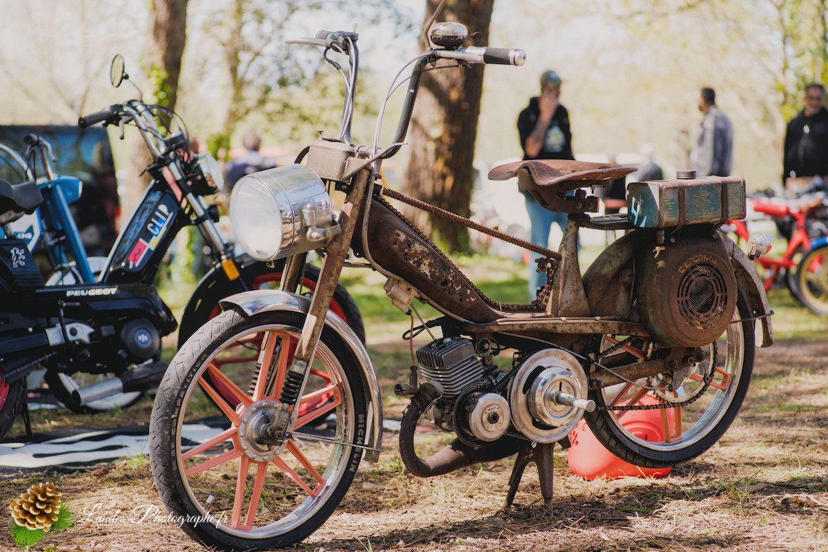 🛵 Soustons Mobs 2026 : Un Dimanche de Nostalgie et de Mélange 2-Temps à la Base de Laurens