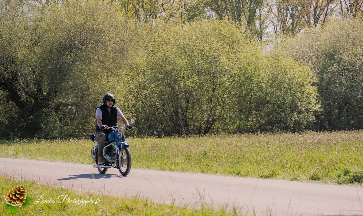 🛵 Soustons Mobs 2026 : Un Dimanche de Nostalgie et de Mélange 2-Temps à la Base de Laurens