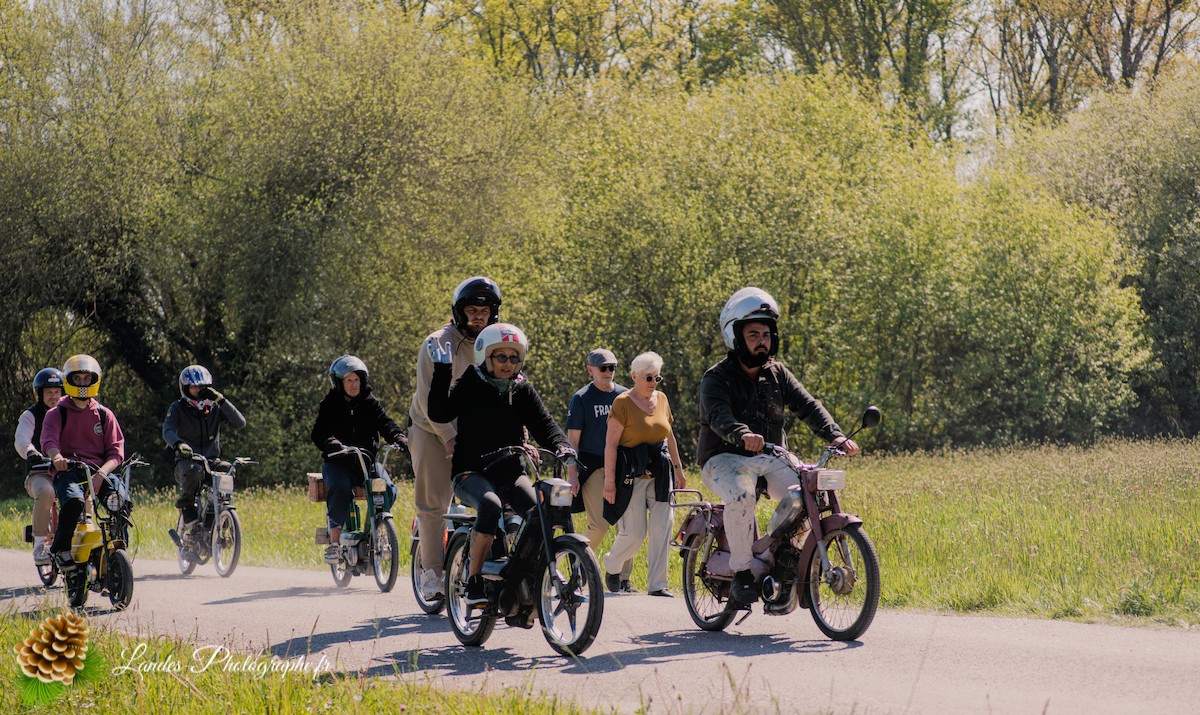 🛵 Soustons Mobs 2026 : Un Dimanche de Nostalgie et de Mélange 2-Temps à la Base de Laurens