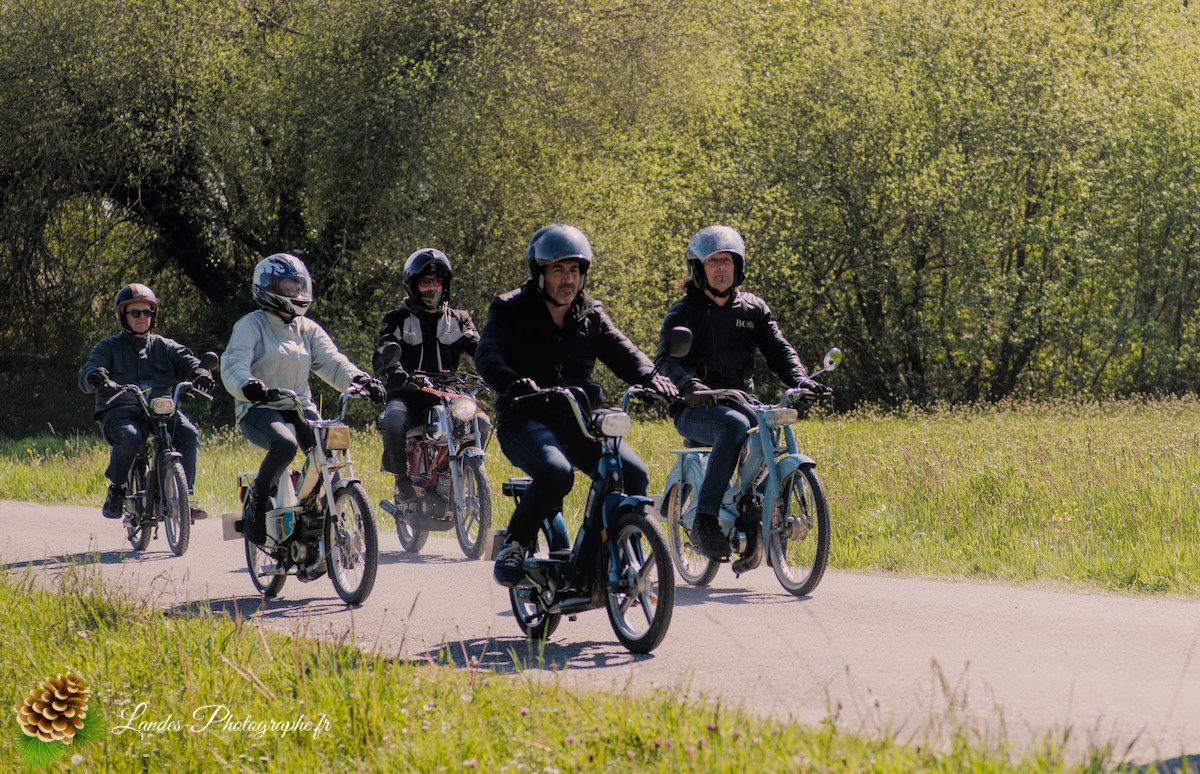 🛵 Soustons Mobs 2026 : Un Dimanche de Nostalgie et de Mélange 2-Temps à la Base de Laurens