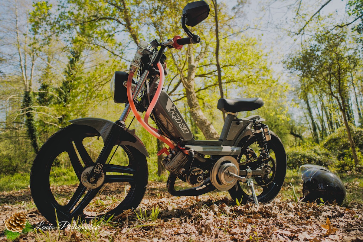 🛵 Soustons Mobs 2026 : Un Dimanche de Nostalgie et de Mélange 2-Temps à la Base de Laurens