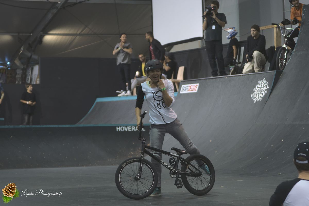 🚴‍♂️ Adrénaline en Images : Reportage Photo du BMX Street Contest Indoor 18