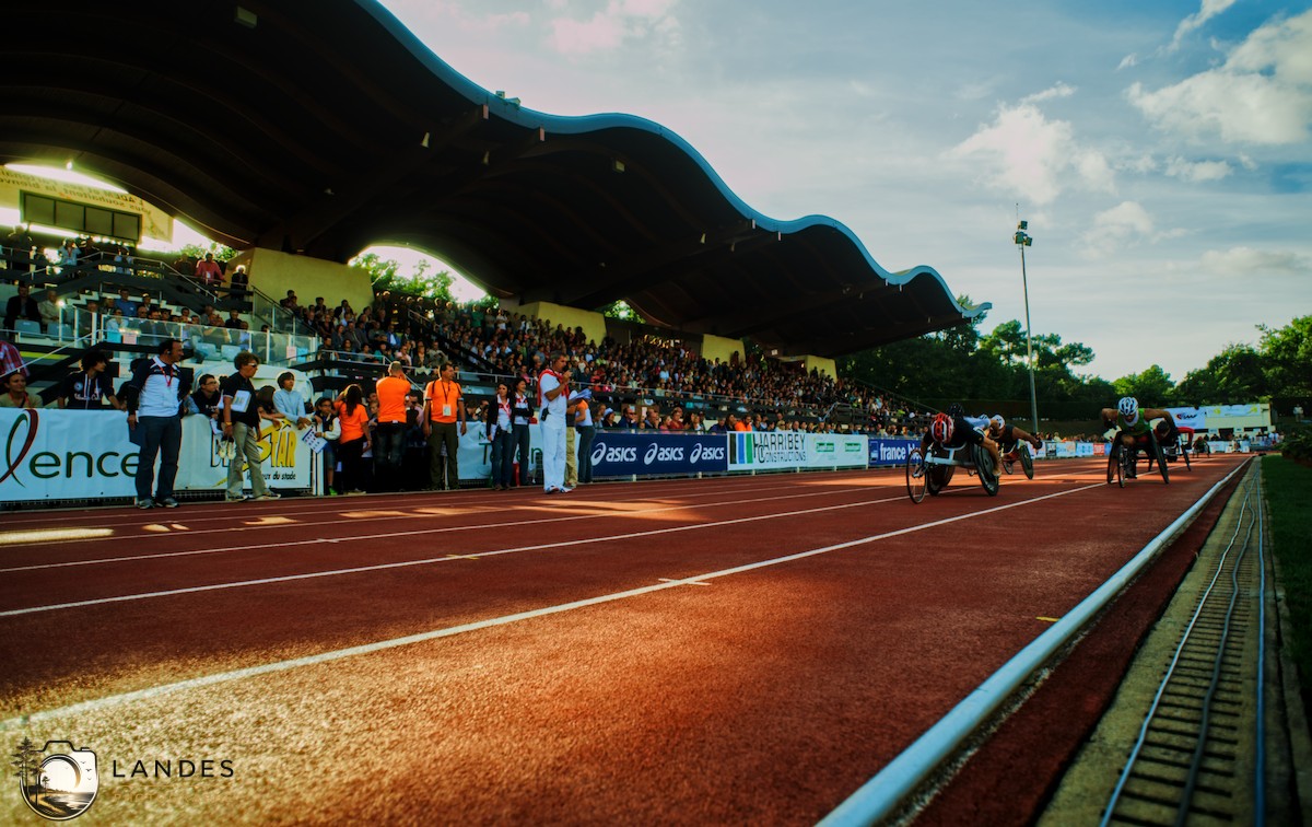 ♿ Course handisport en fauteuil au Décastar 2013 : le sport sans limites à Talence