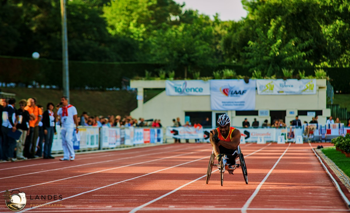 ♿ Course handisport en fauteuil au Décastar 2013 : le sport sans limites à Talence