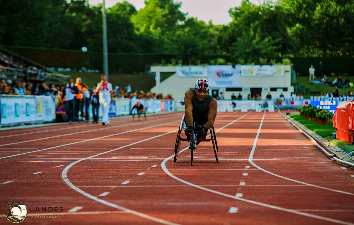 ♿ Course handisport en fauteuil au Décastar 2013 : le sport sans limites à Talence