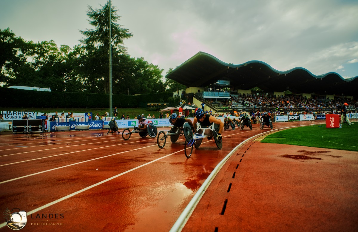 ♿ Course handisport en fauteuil au Décastar 2013 : le sport sans limites à Talence