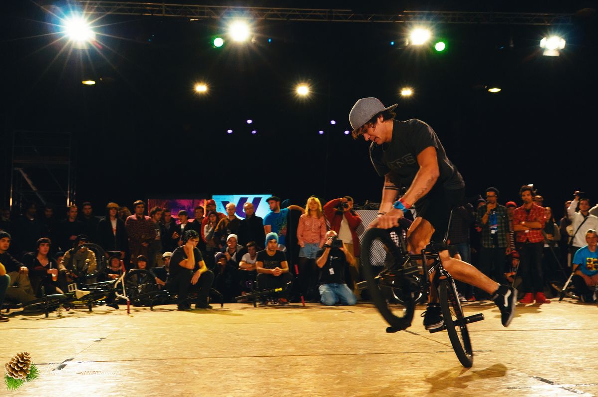 🚲 Flat BMX : Le Reportage Officiel aux Vibrations Urbaines 2010 de Pessac